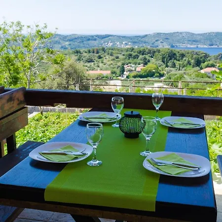 Διαμέρισμα Savonari Orasac